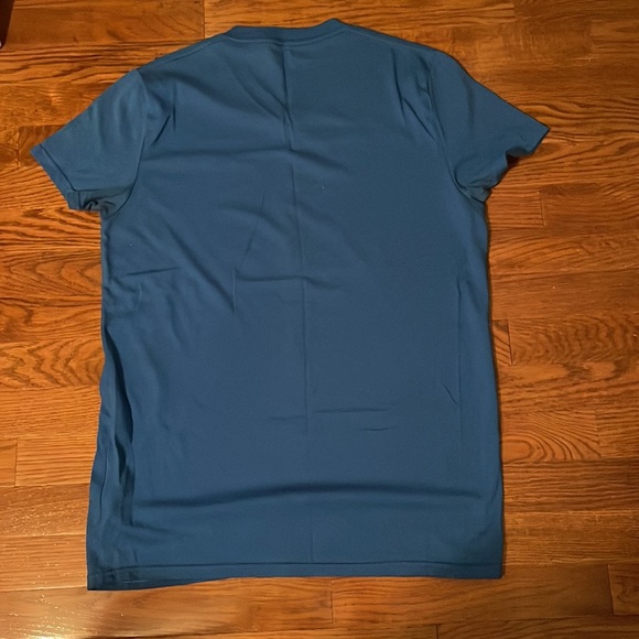 Men’s V-Neck Short Sleeve Hollister T-Shirt - Picture 2 of 4